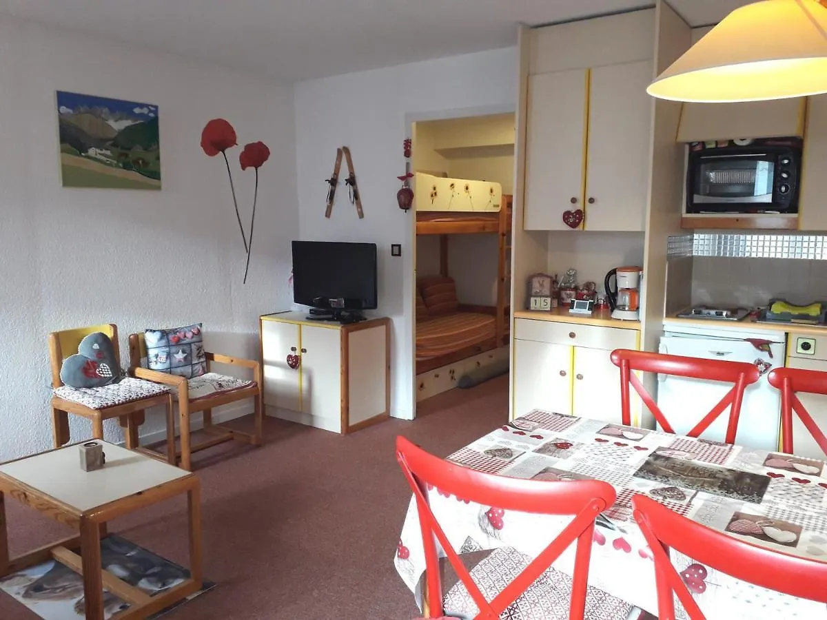 Apartment Studio Cabine Cosy Au Centre De Villard-De-Lans, 4 Pers, Balcon Sud, Proche Commodites Et Navettes - Fr-1-689-41